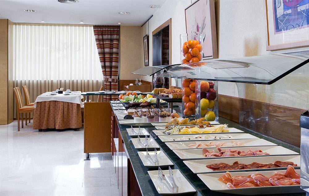 Nh Ciudad De Santander Hotell Restaurant bilde